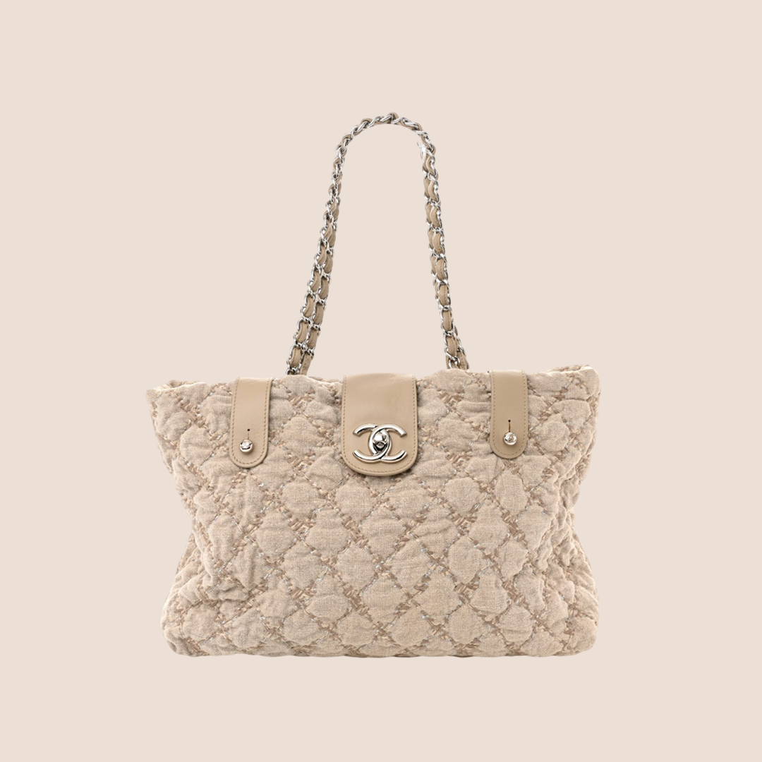 Chanel fashion beige tote