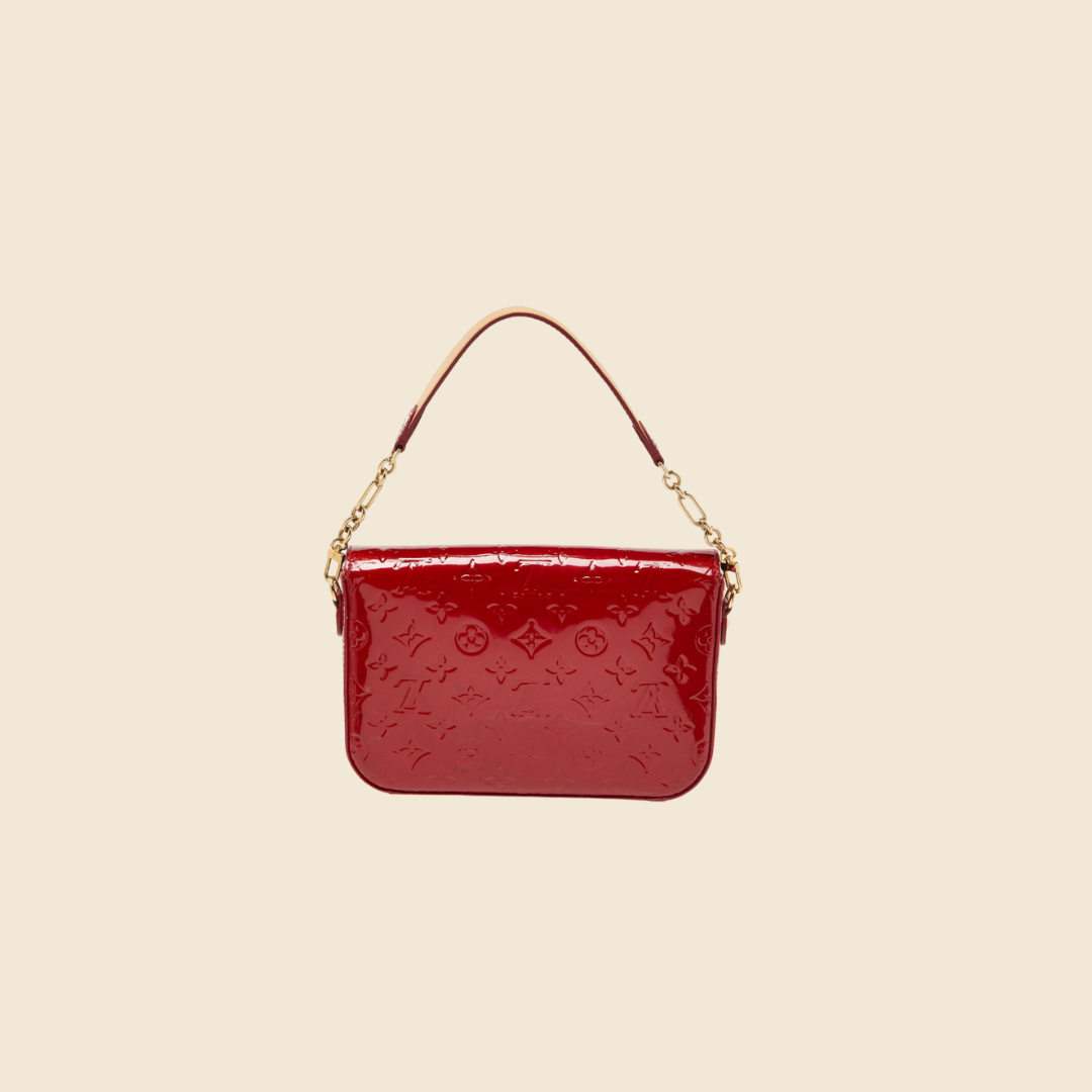 LOUIS VUITTON RED MONOGRAM VERNIS RODEO BAG