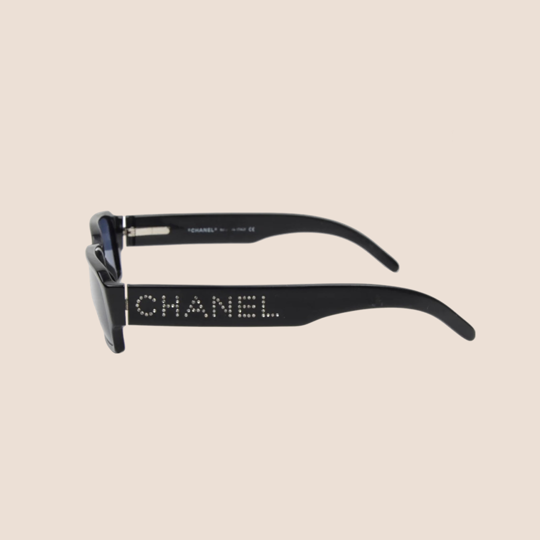 Chanel logo glasses hotsell