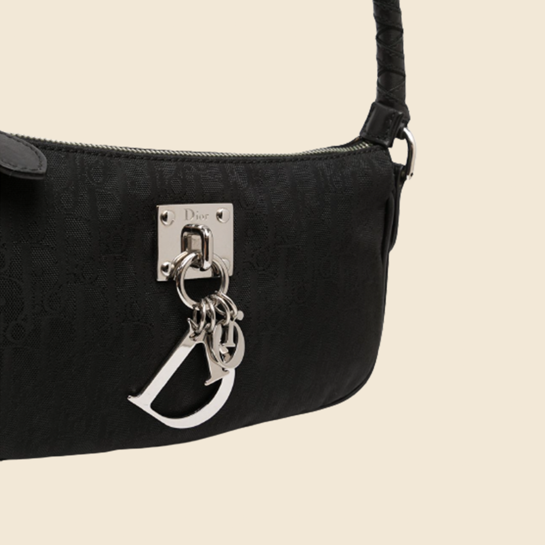 Christian Dior Monogram Shoulder Bag Pochette Black
