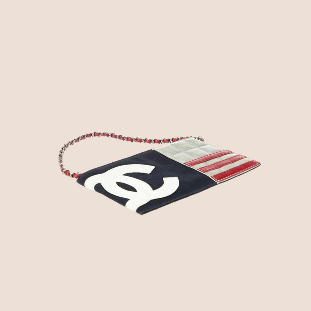 CHANEL 2002 AMERICAN FLAG POCHETTE