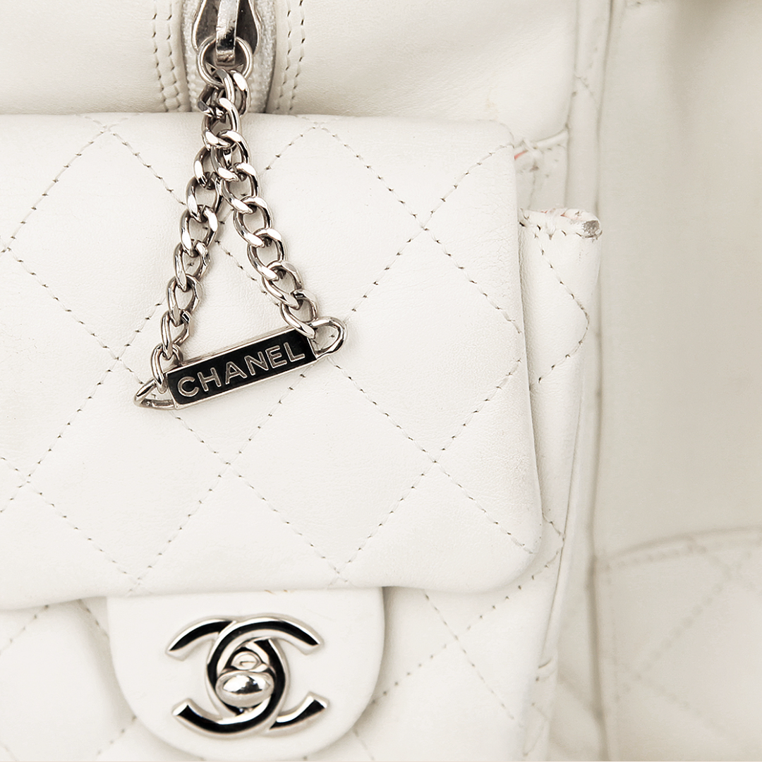 CHANEL WHITE QUILTED CAMBON MULTIPOCKET REPORTER BAG