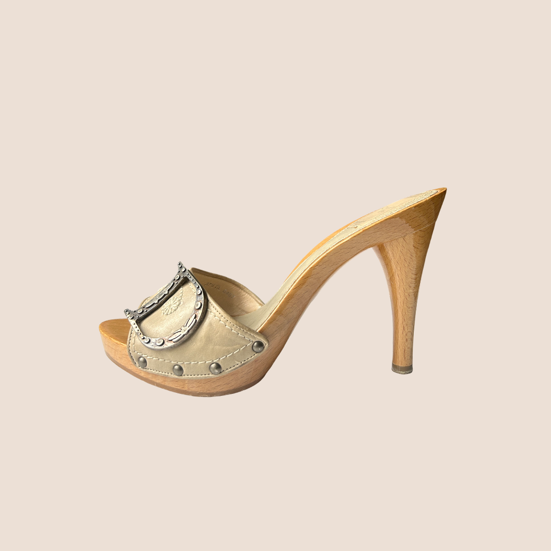 CHRISTIAN DIOR BEIGE GLOSSY WOOD PLATFORM HEELS