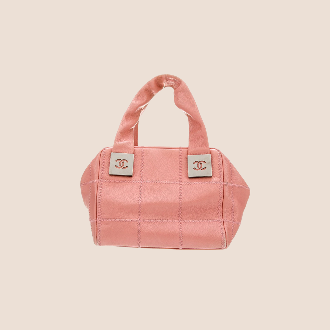 CHANEL PINK LAX SQUARE QUILT BOWLER BAG