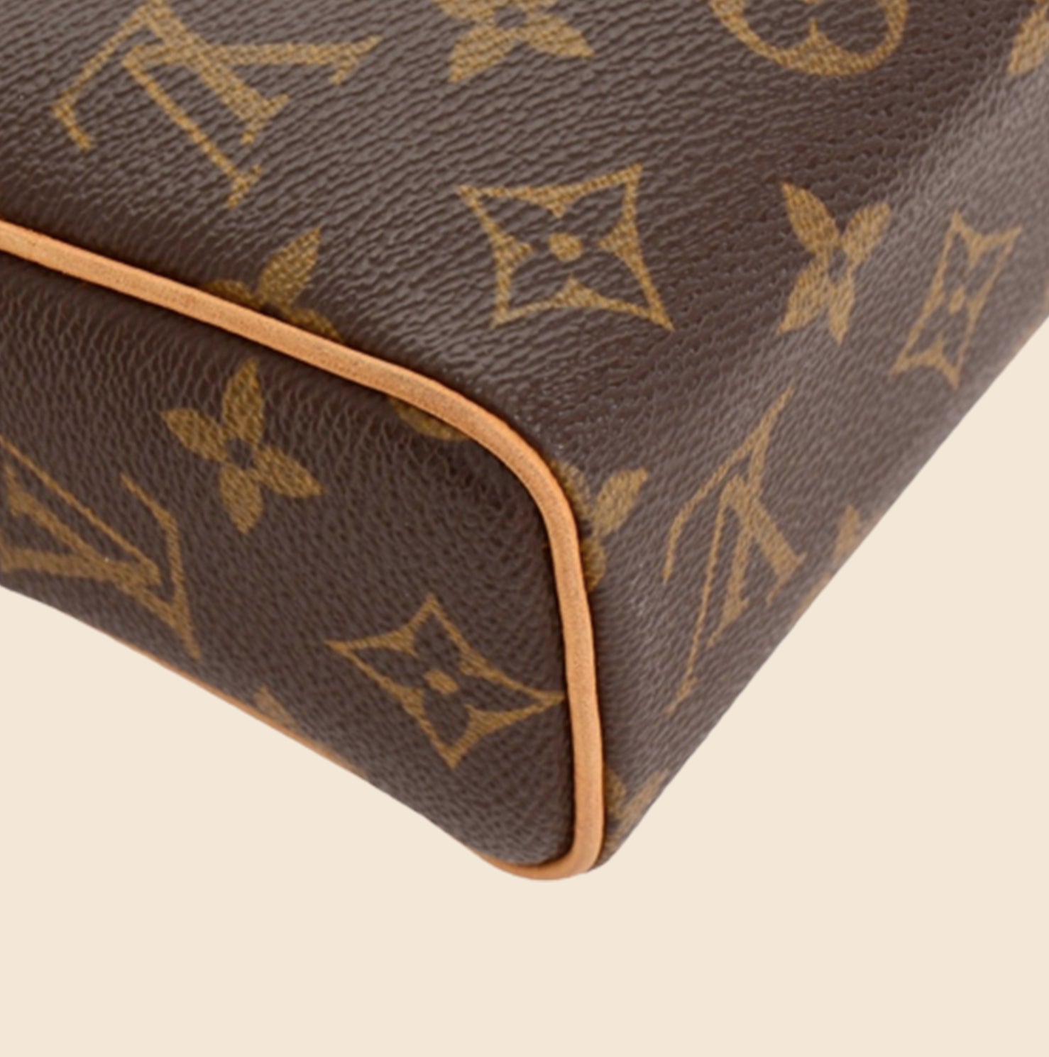 $550 Louis Vuitton Classic Monogram Canvas Recital Bag Purse